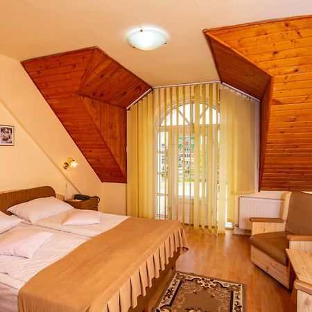 Hotel Castel Sfântu-Gheorghe Exteriér fotografie